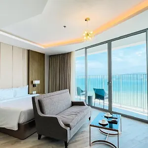 Panorama Luxury Sea View 나트랑